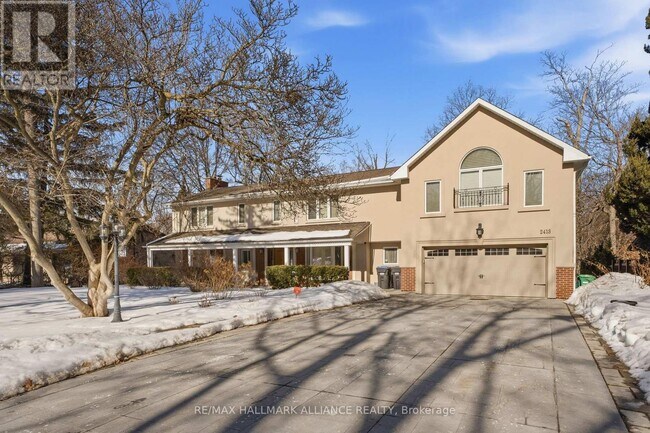 property at 2413 Robin Dr