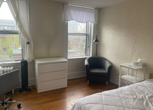 72 Revere St, Unit 3R in Boston, MA - Building Photo - Building Photo