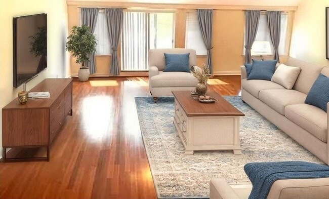 property at 171 Great Neck Rd