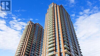 3260 Sheppard Ave E in Toronto, ON - Building Photo - Building Photo