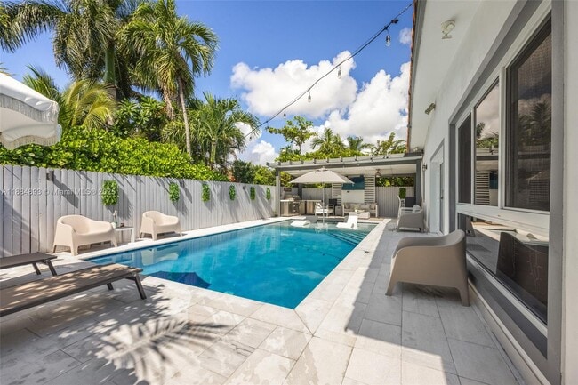 property at 110 SW 22nd Rd