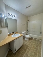 829 Applewood Ln in Fayetteville, NC - Building Photo - Building Photo