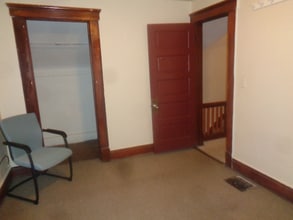 803 Dewey Ave in Ann Arbor, MI - Foto de edificio - Building Photo