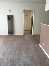 Grandview Apartments in Downey, CA - Foto de edificio - Interior Photo