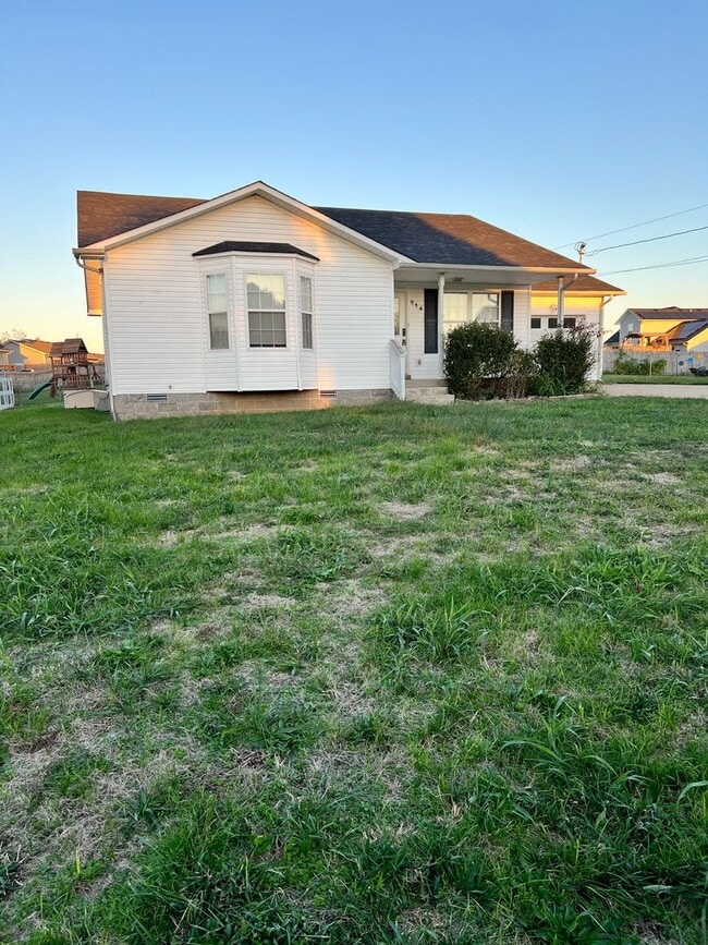 416 Filmore Road in Oak Grove, KY - Building Photo - Building Photo