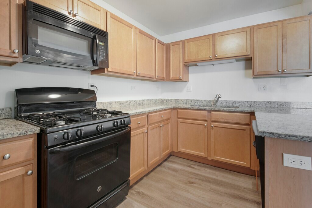 Buffalo Creek Apartments Buffalo Grove, IL Apartments