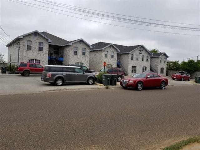 Shady Tree Apartments in Laredo, TX - Building Photo - Primary Photo