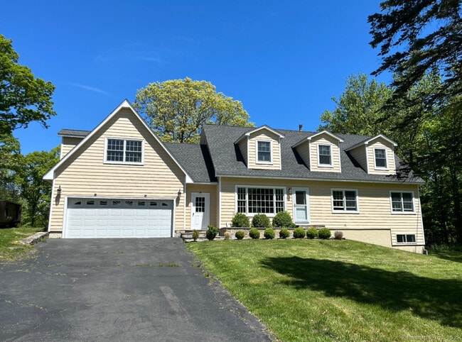 property at 16 Topcrest Ln