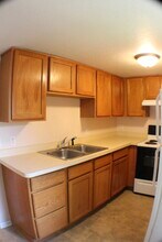 1018 N Pennsylvania Ave, Unit 1018 1/2 in Lansing, MI - Foto de edificio - Building Photo