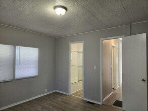 315 50th Avenue Plaza W in Bradenton, FL - Building Photo - Building Photo