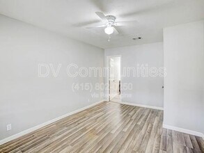 9317 Cathedral Dr in Houston, TX - Building Photo - Building Photo