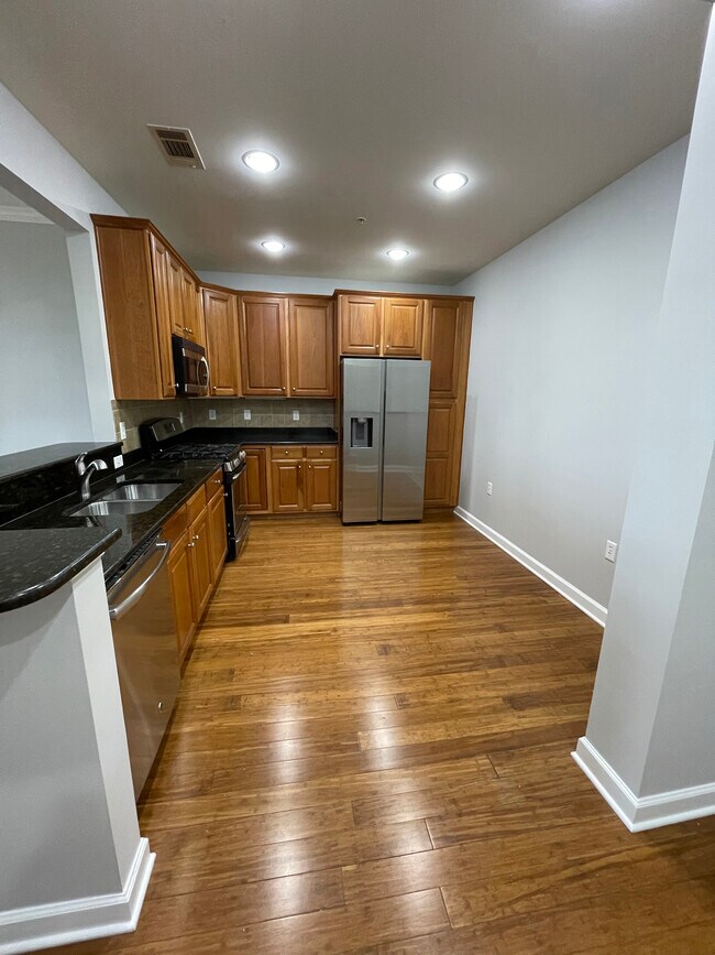 400 Cameron Station Blvd in Alexandria, VA - Building Photo - Building Photo