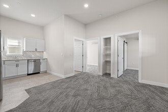 Panderosa Apartments in Custer, SD - Building Photo - Building Photo