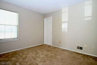 1206 Sycamore Ln in Mahwah, NJ - Building Photo - Building Photo