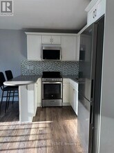 253 Augusta Ave in Toronto, ON - Building Photo - Building Photo