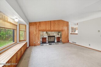 342 Gastman Ct, Unit 7 in Wasilla, AK - Foto de edificio - Building Photo