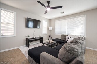 641 Solitude Point Ave in Henderson, NV - Building Photo - Building Photo