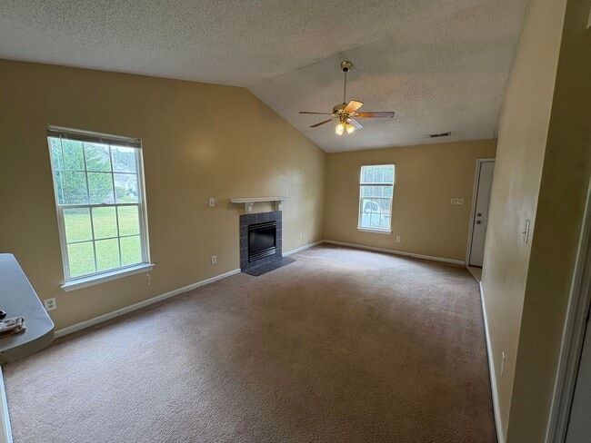 2131 Brandymill Ln in Jacksonville, NC - Building Photo - Building Photo