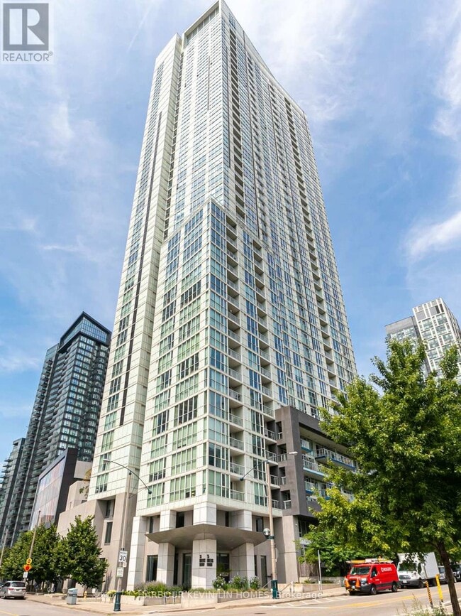 property at 75-1075 Queens Wharf Rd