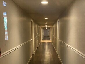 5810 Oakwood Dr in Lisle, IL - Building Photo - Building Photo