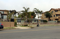 300-302 S Horne St in Oceanside, CA - Building Photo - Building Photo