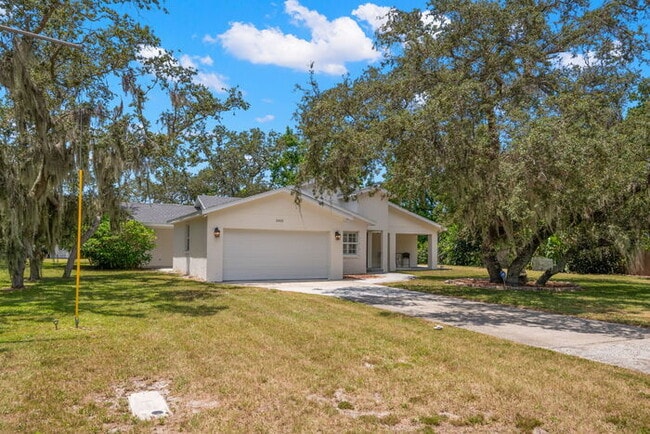 5015 Aragon Way S in St. Petersburg, FL - Foto de edificio - Building Photo