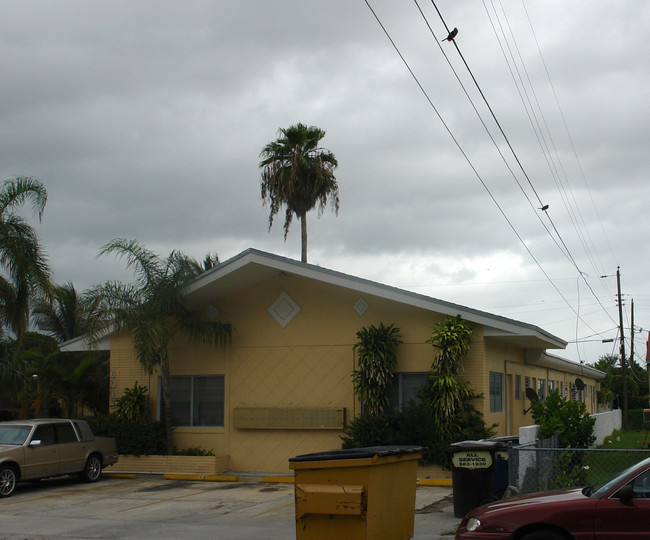 6018 Fillmore St in Hollywood, FL - Building Photo - Building Photo