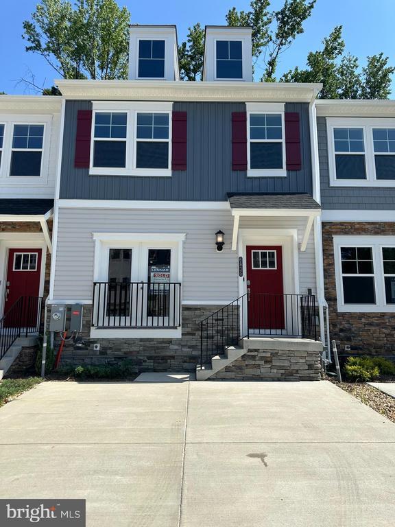 6835 Winterhill Ln in Glen Burnie, MD - Building Photo - Building Photo