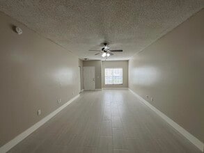 10354 Fox Trail Rd S in West Palm Beach, FL - Building Photo - Building Photo