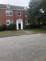 2940 Oleander Dr in Wilmington, NC - Building Photo