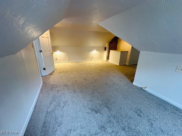 property at 3709 Woodridge Rd