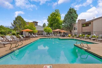 La Mirage Apartment Homes in Albuquerque, NM - Building Photo - Building Photo