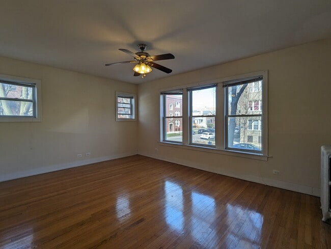 1919 W Winona St, Unit 1