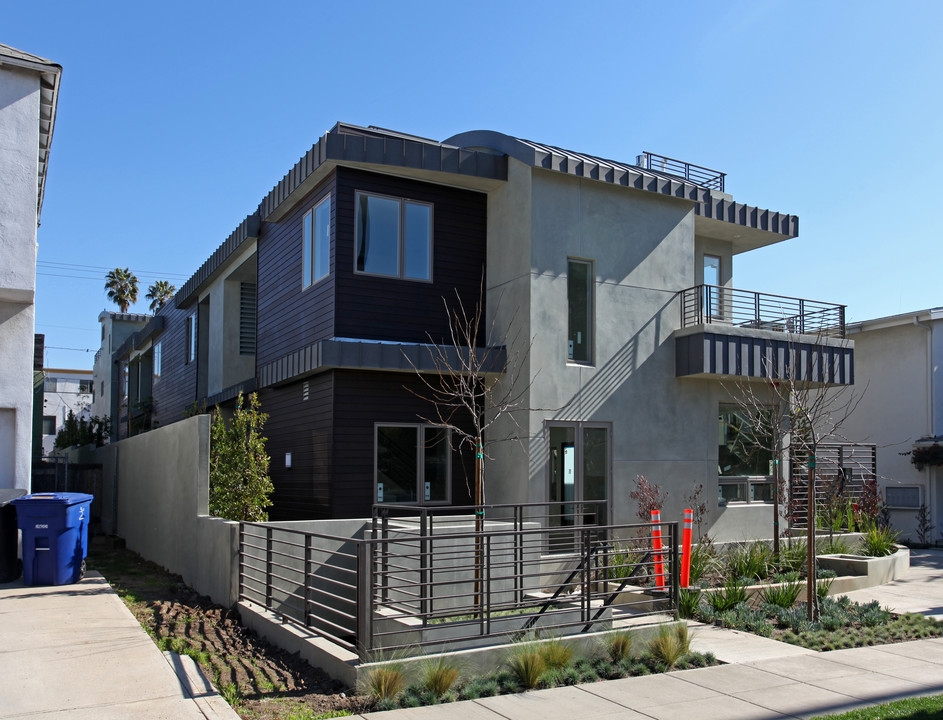 811 19th St in Santa Monica, CA - Building Photo