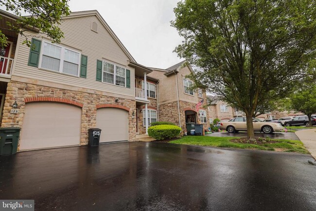 125 Ashley Dr in Feasterville-Trevose, PA - Building Photo - Building Photo