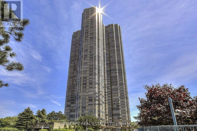 property at 1-1811 Palace Pier Ct