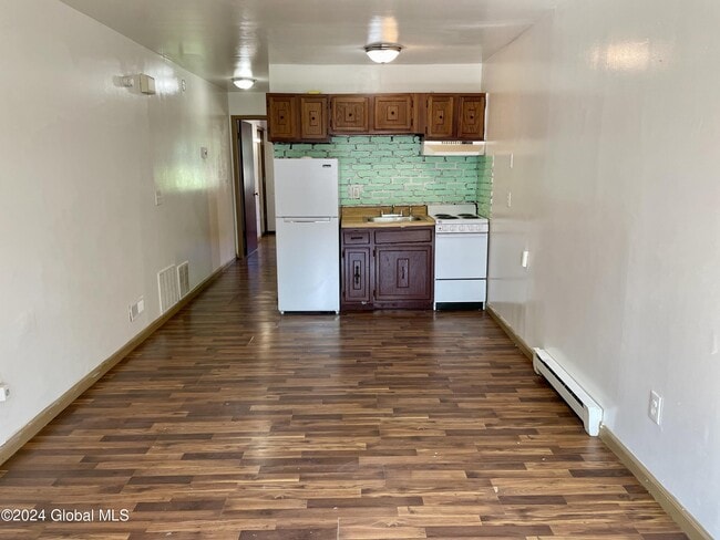 24 Rawson St in Albany, NY - Building Photo - Building Photo