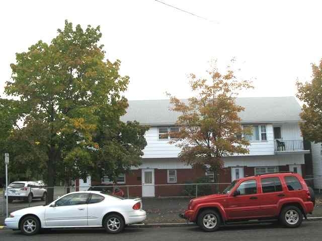 43-45 George St in Green Island, NY - Foto de edificio - Building Photo