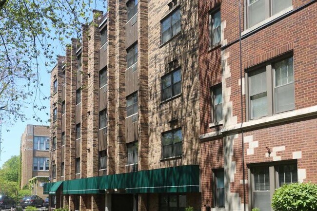 property at 665 W Wrightwood