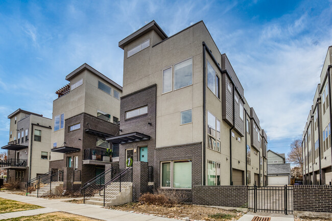 1817 Gaylord St in Denver, CO - Foto de edificio - Building Photo