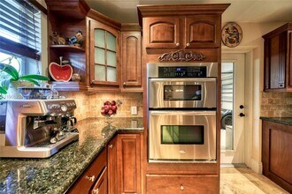 5826 SW 17th St in Miami, FL - Building Photo - Building Photo