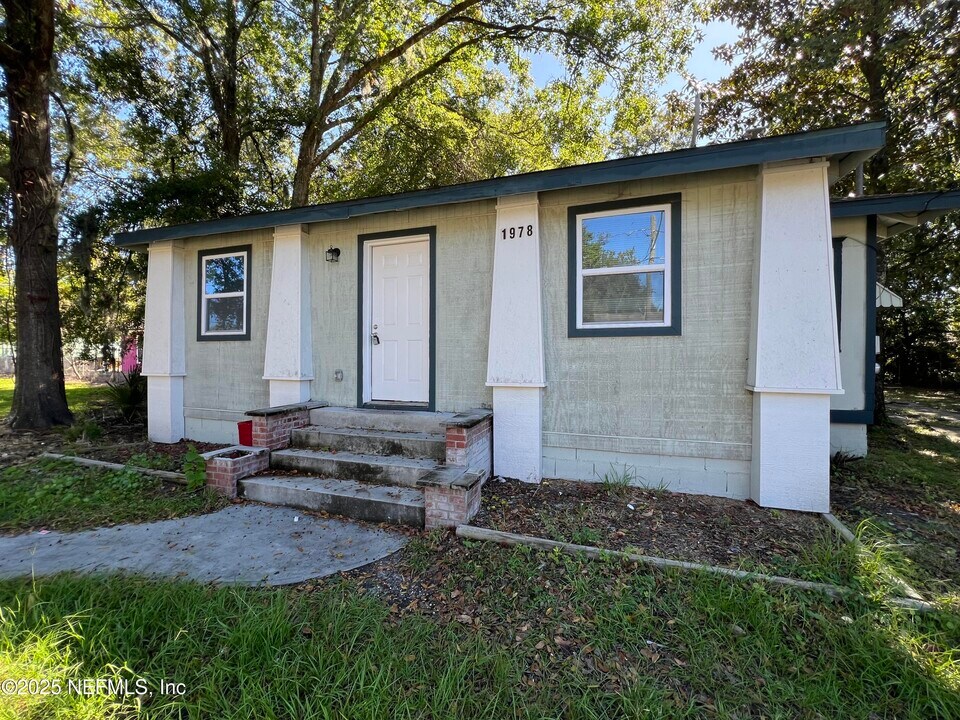 1978 Commonwealth Ave in Jacksonville, FL - Building Photo