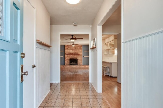 11208 Surrey Hills Blvd in Yukon, OK - Building Photo - Building Photo