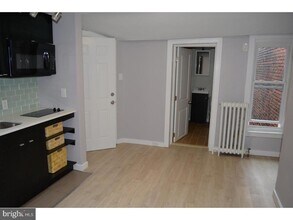 338 S 16th St in Philadelphia, PA - Building Photo - Building Photo