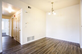 911 S Zeno Way in Aurora, CO - Building Photo - Building Photo
