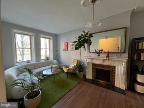 855 N 24th St in Philadelphia, PA - Building Photo - Building Photo