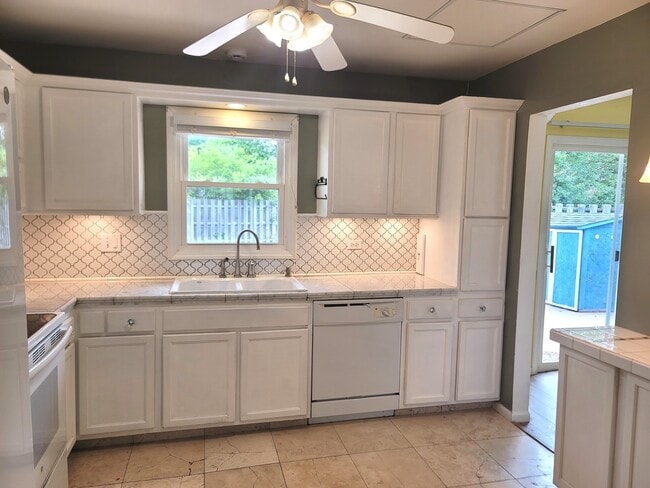 4112 Crimson Dr in Hoffman Estates, IL - Building Photo - Building Photo