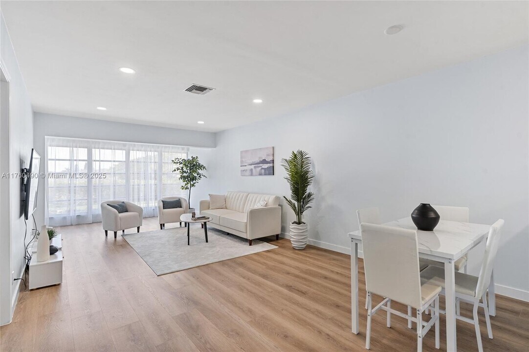 1101 Cactus Terrace in Delray Beach, FL - Building Photo