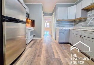 4135 W Henderson St in Chicago, IL - Building Photo - Building Photo