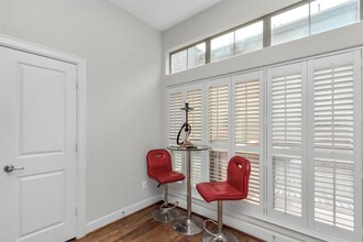 592 Bomar St in Houston, TX - Building Photo - Building Photo